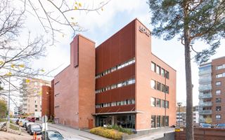 Bo Business / Laddargränden 8