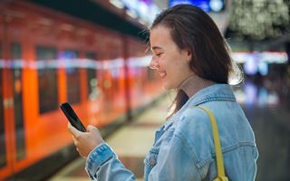 Ett studielån med statsborgen är ett smidigt sätt att finansiera utgifterna under studietiden, om studiepenningen och bostadsbidraget inte räcker till. Ansök om studielån på webbanken.